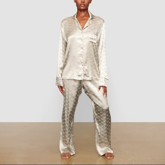 SKIMS | Intimates u0026 Sleepwear | Skims Nwt Silk Jacquard Top | Poshmark